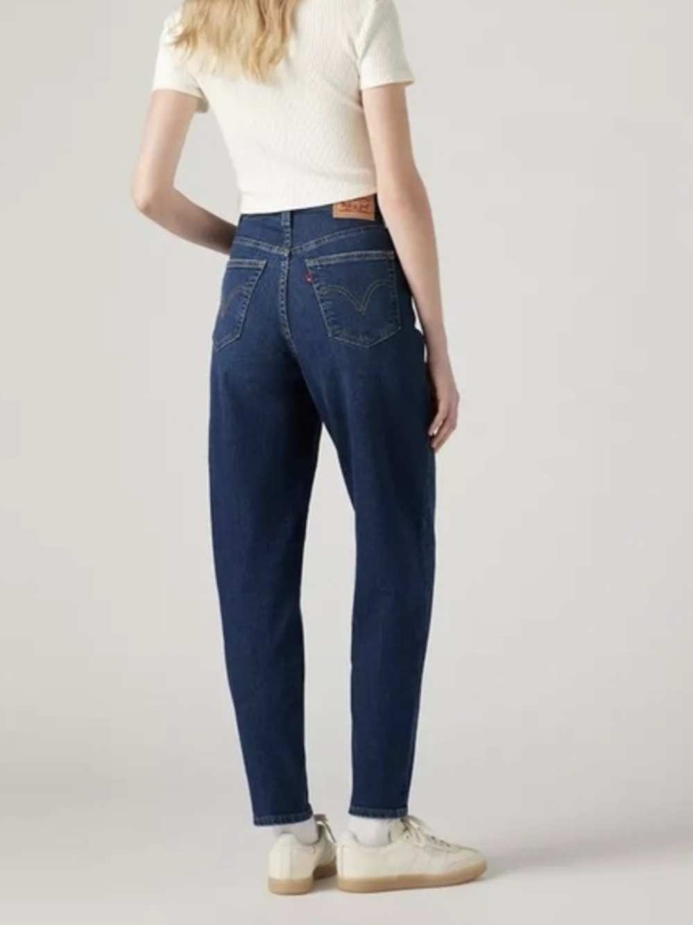 Levi's High Waisted Mom Jean Dark Wash Size 30 X 29